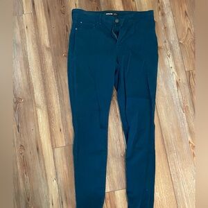 Teal colored Jordache super skinny jeans. Size 12.